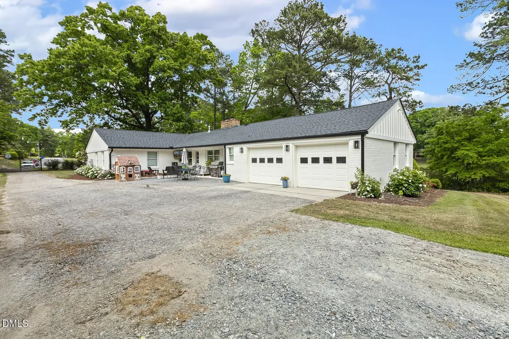 100 W Lakeside Drive Fuquay Varina NC 27526