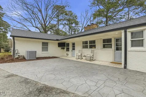 100 W Lakeside Drive Fuquay Varina NC 27526