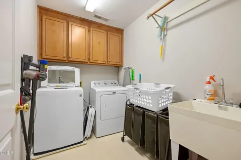 222 Custer Trail Cary NC 27513