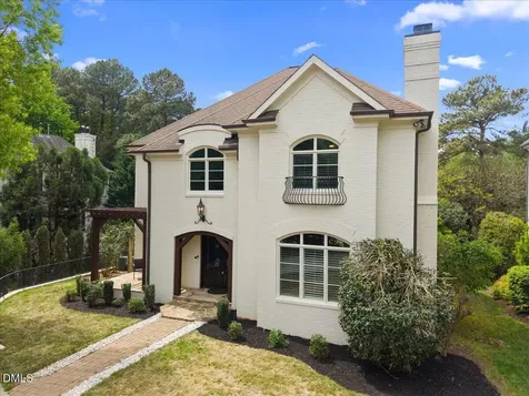 3313 Darien Drive Raleigh NC 27607
