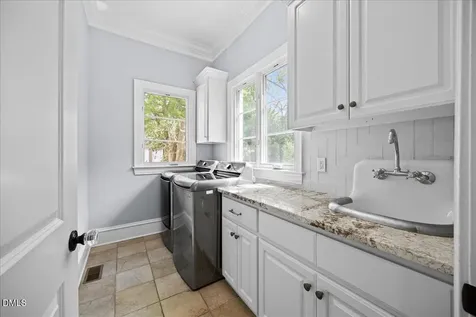 3313 Darien Drive Raleigh NC 27607