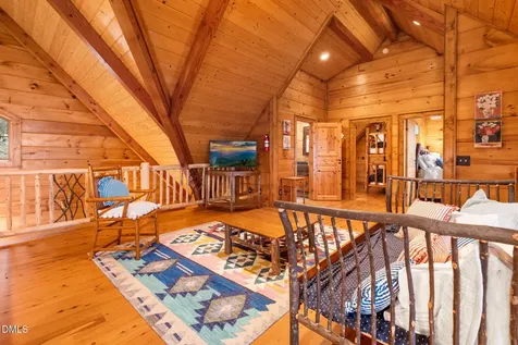 635 Acorn Nvno Zionville NC 28698