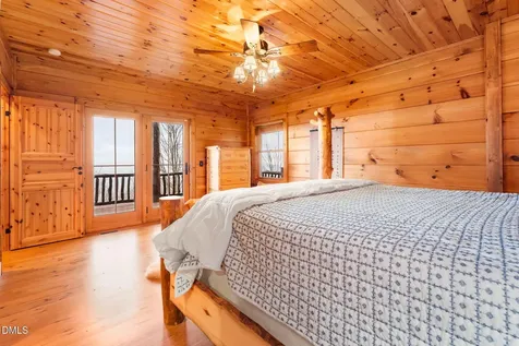 635 Acorn Nvno Zionville NC 28698