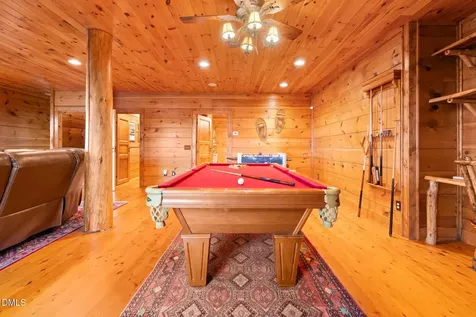 635 Acorn Nvno Zionville NC 28698