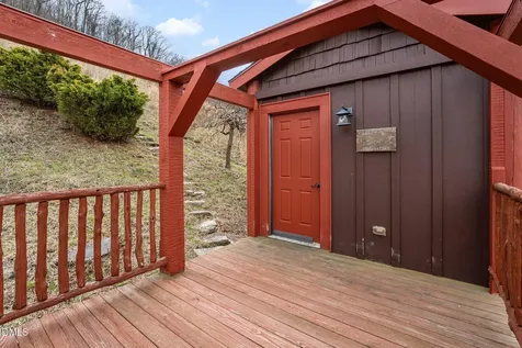 635 Acorn Nvno Zionville NC 28698