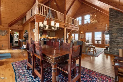 635 Acorn Nvno Zionville NC 28698