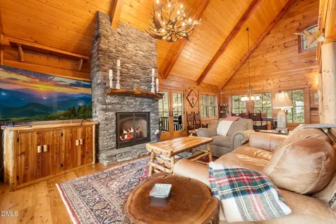 635 Acorn Nvno Zionville NC 28698