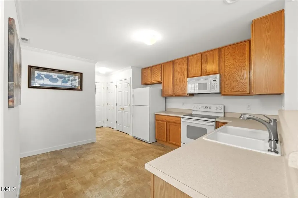 2621 Hamlet Green Drive Raleigh NC 27614