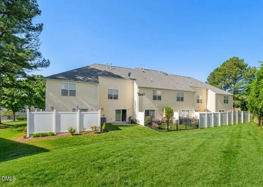 2621 Hamlet Green Drive Raleigh NC 27614