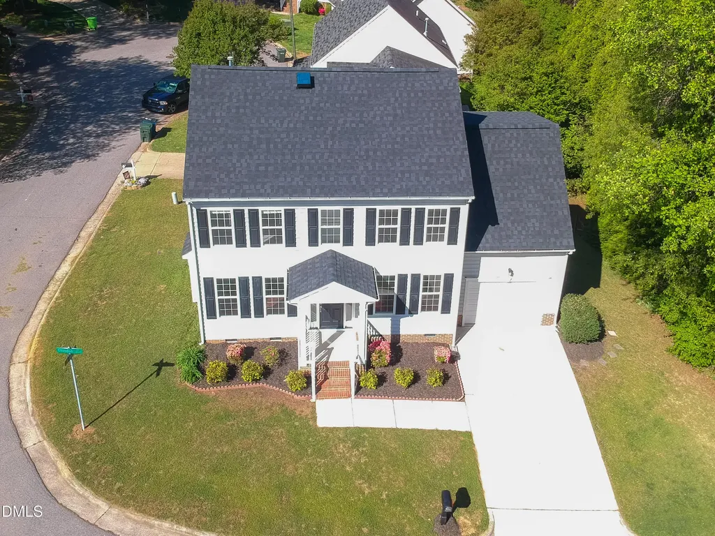 8613 Clivedon Drive Raleigh NC 27615