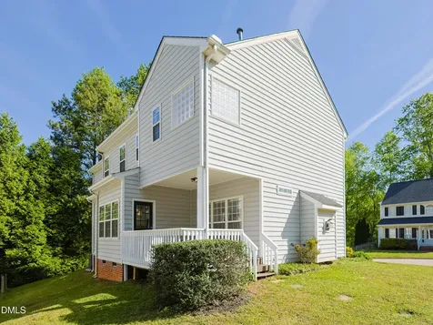8613 Clivedon Drive Raleigh NC 27615