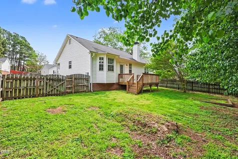 956 S Philwood Court Fuquay Varina NC 27526