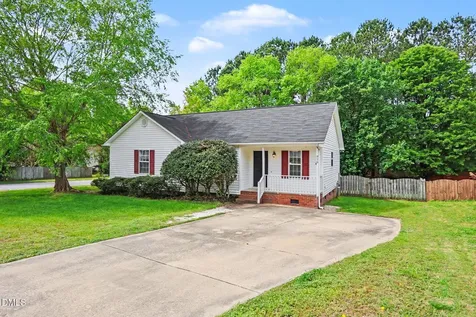 956 S Philwood Court Fuquay Varina NC 27526
