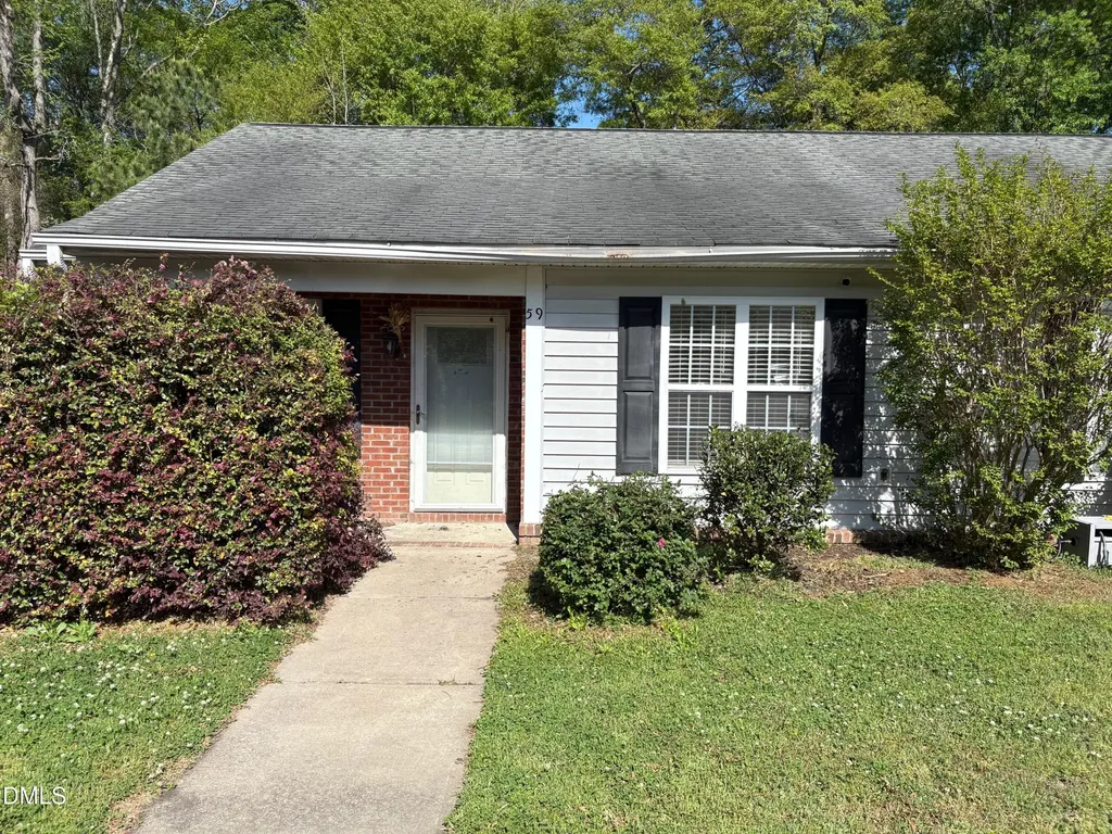 59 N Sussex Drive Smithfield NC 27577