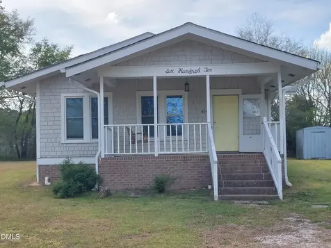 610 S Wakefield Street Zebulon NC 27597