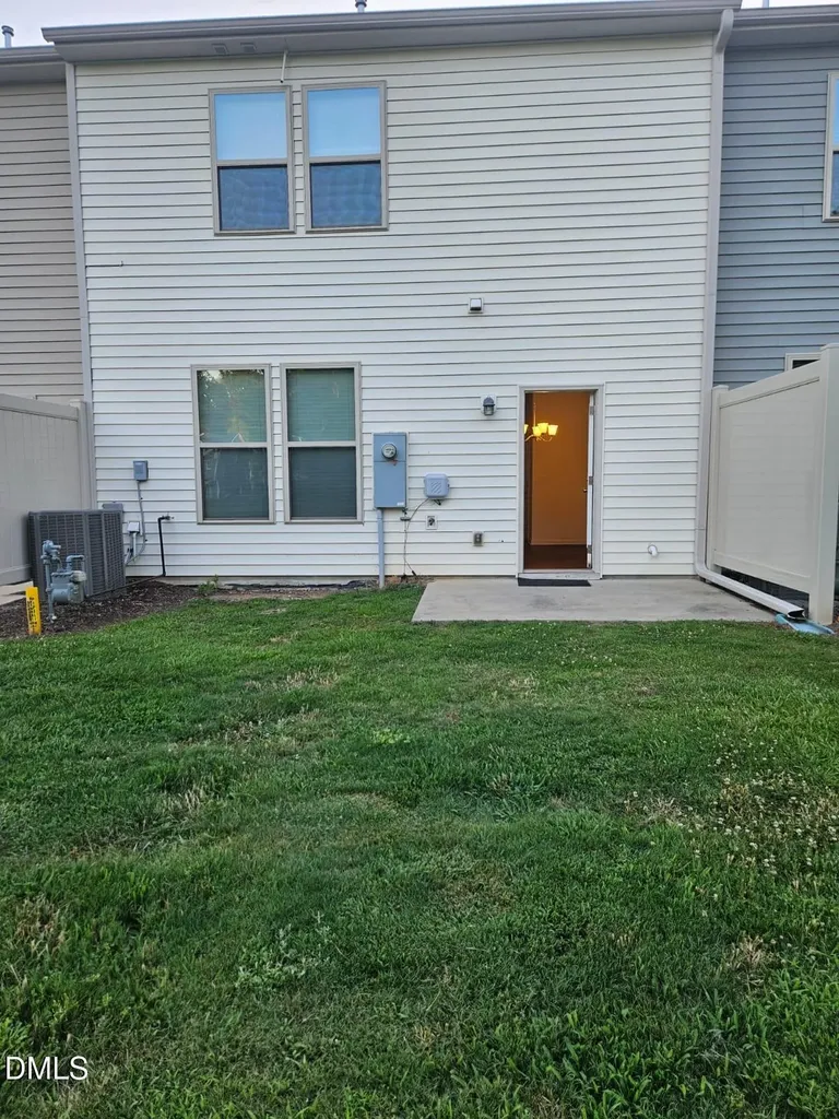 138 Hill Shore Lane Clayton NC 27527