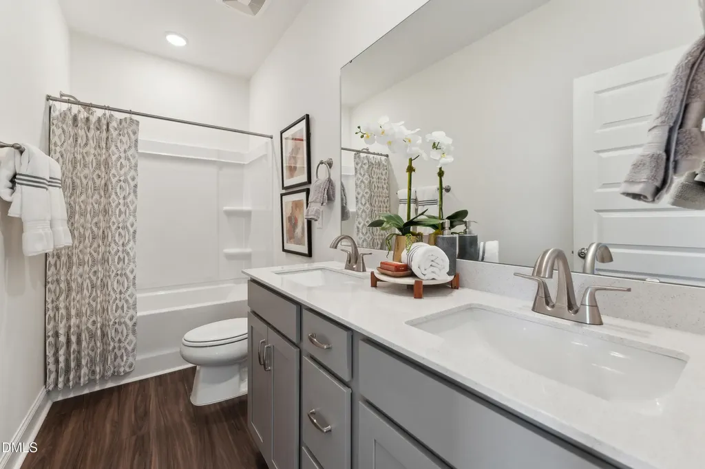 148 N White Street Wake Forest NC 27587