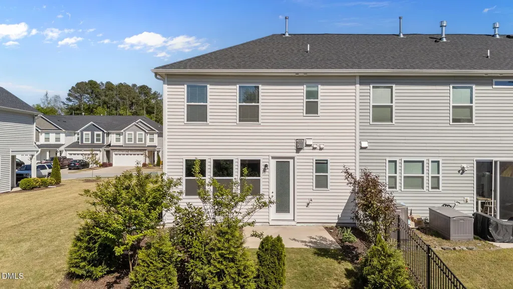 755 Creekway Drive Fuquay Varina NC 27526