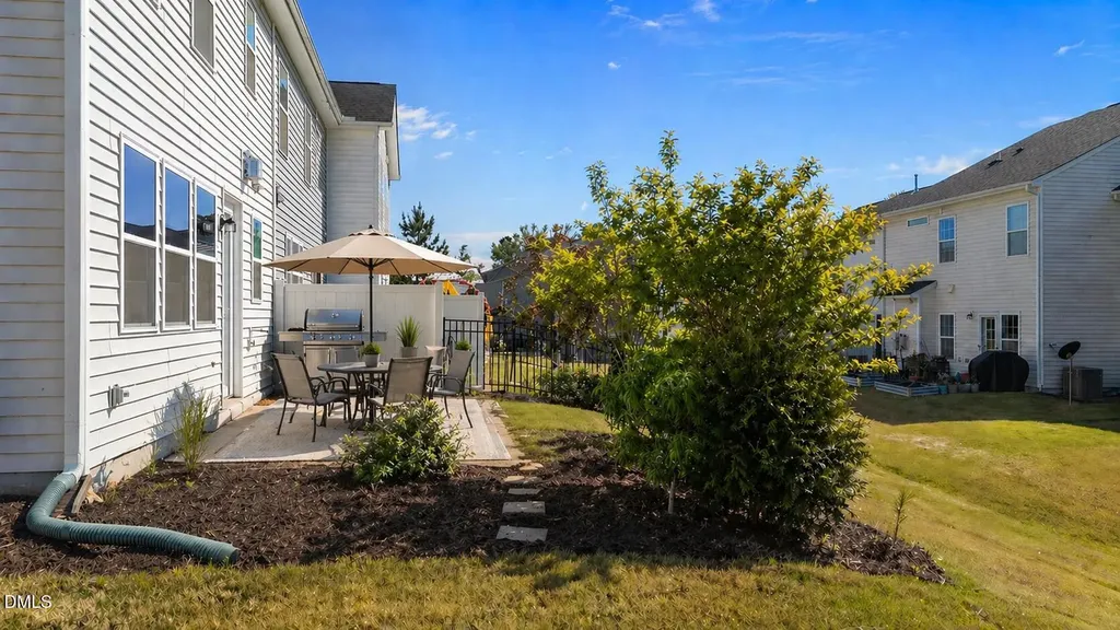 755 Creekway Drive Fuquay Varina NC 27526
