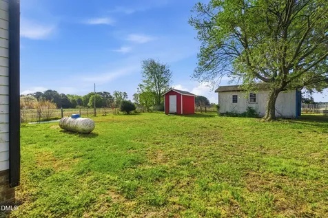 945 Old School Road Four Oaks NC 27524