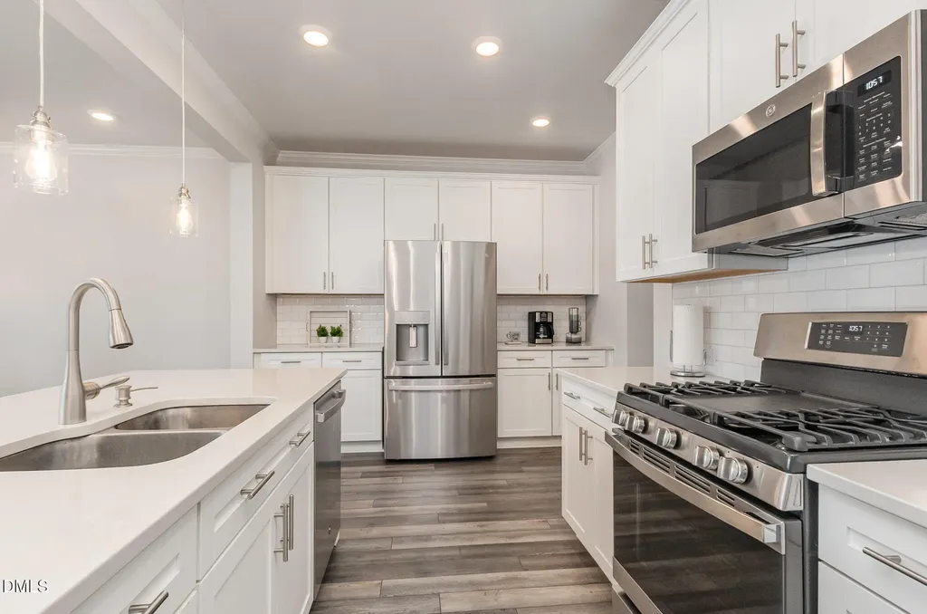 6002 Renew Place Raleigh NC 27616