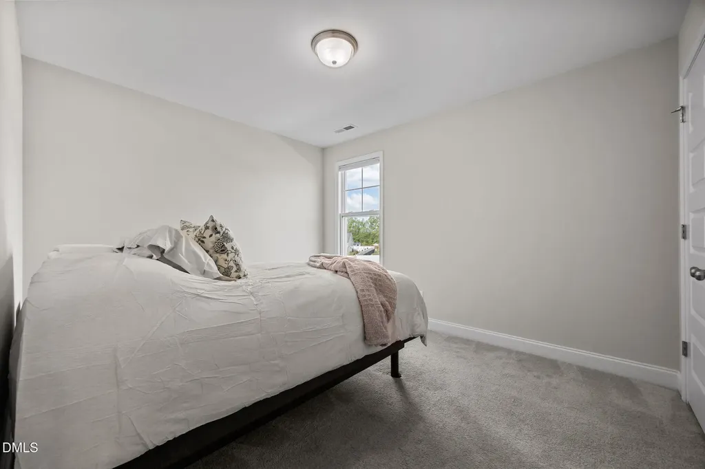 35 N Cinnamon Teal Drive Selma NC 27576