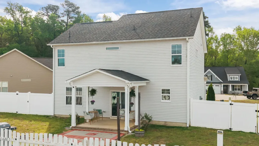 35 N Cinnamon Teal Drive Selma NC 27576