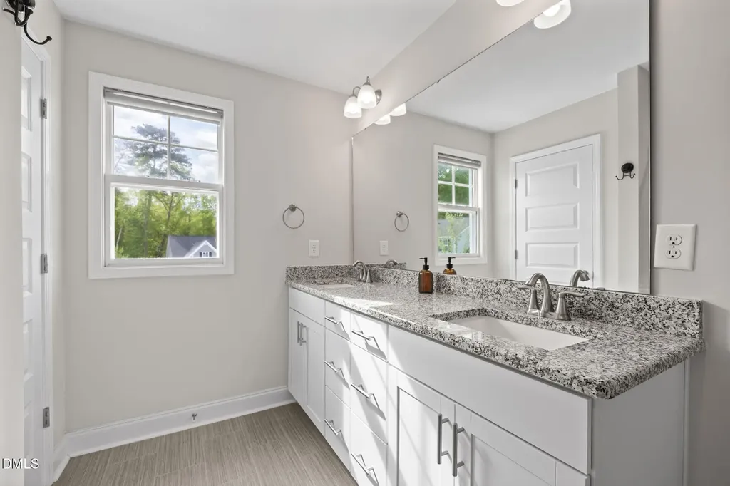35 N Cinnamon Teal Drive Selma NC 27576