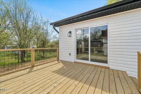 402 Poplar Street Graham NC 27253