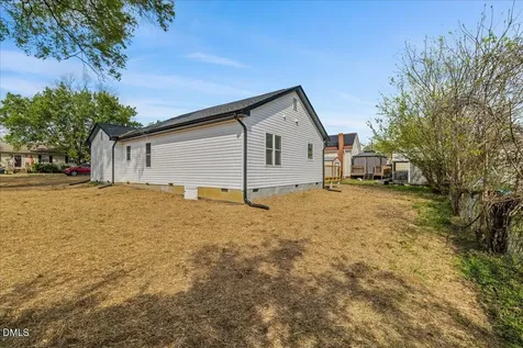 402 Poplar Street Graham NC 27253