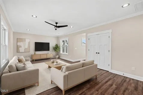 402 Poplar Street Graham NC 27253