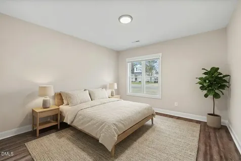 402 Poplar Street Graham NC 27253