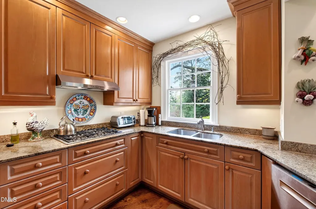 223 Hillcrest Circle Chapel Hill NC 27514