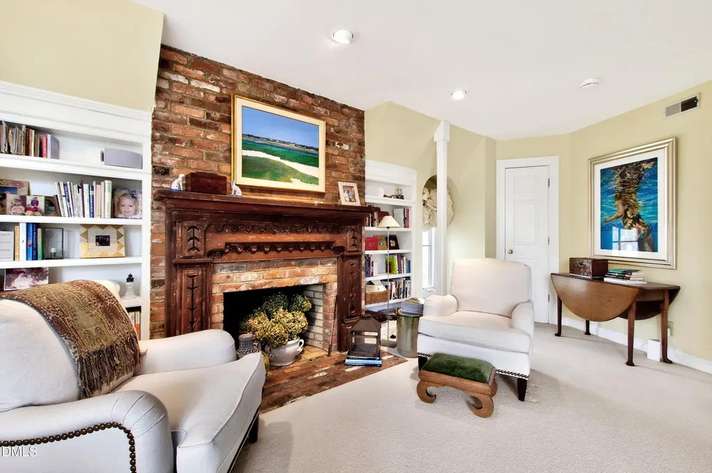 223 Hillcrest Circle Chapel Hill NC 27514