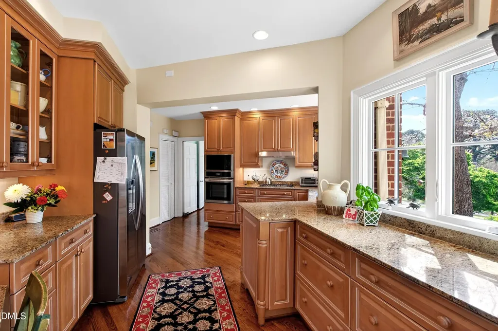 223 Hillcrest Circle Chapel Hill NC 27514