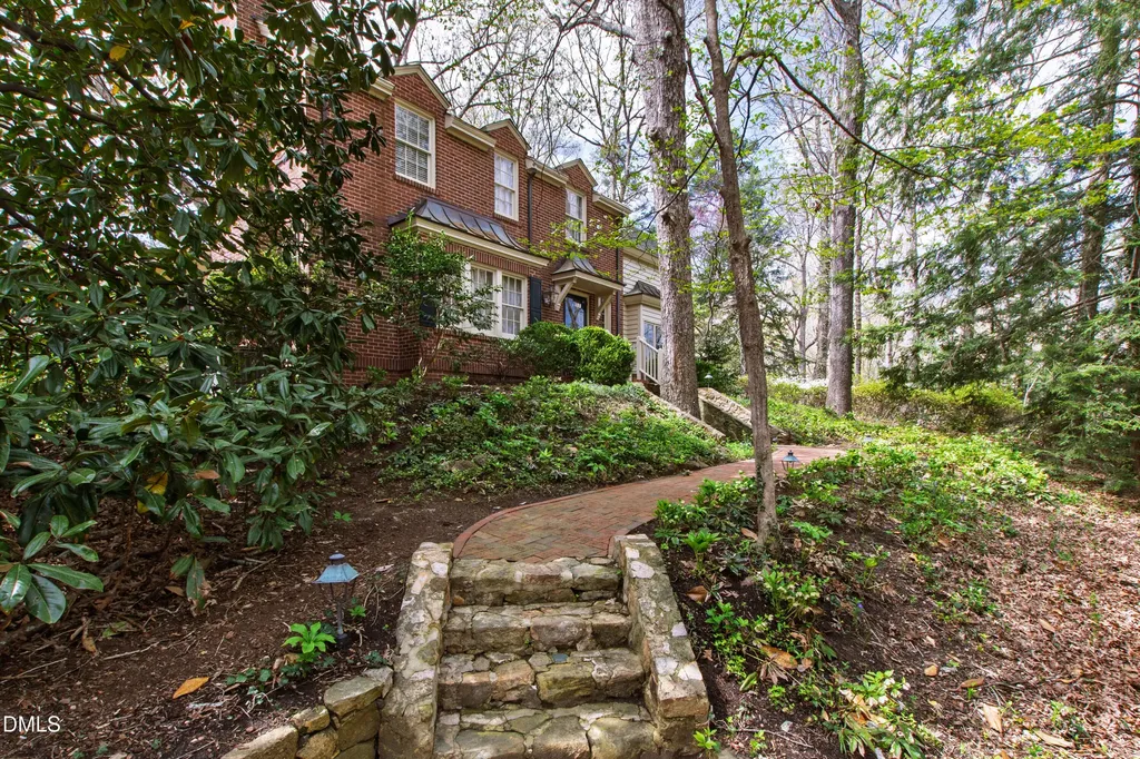 223 Hillcrest Circle Chapel Hill NC 27514