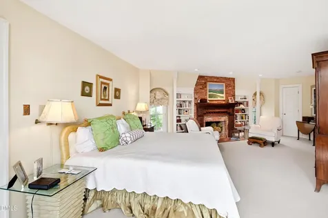 223 Hillcrest Circle Chapel Hill NC 27514