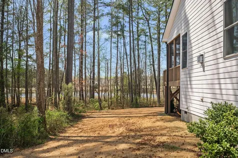 624 Long Lake Drive Fuquay Varina NC 27526