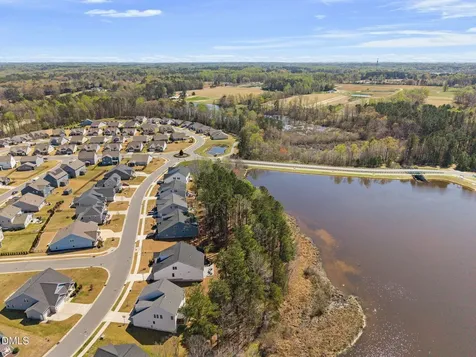 624 Long Lake Drive Fuquay Varina NC 27526