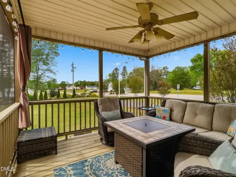 20 Blairwood Drive Fuquay Varina NC 27526
