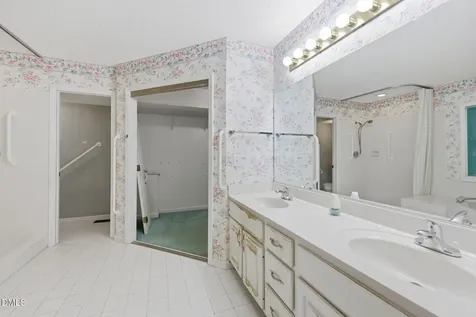 8517 Averell Court Raleigh NC 27615