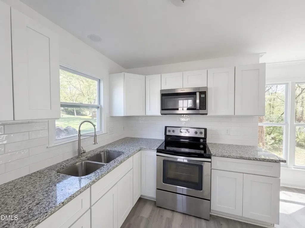 5236 Turf Grass Court Raleigh NC 27610
