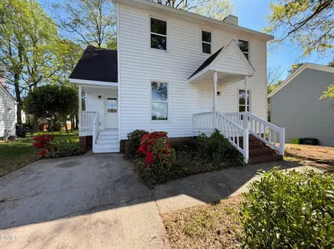 5236 Turf Grass Court Raleigh NC 27610