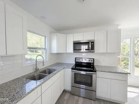 5236 Turf Grass Court Raleigh NC 27610