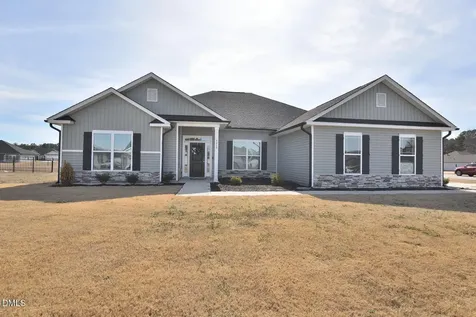 5015 Holly Hill Court Battleboro NC 27809