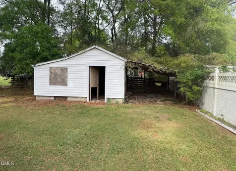 702 W Main Street Benson NC 27504