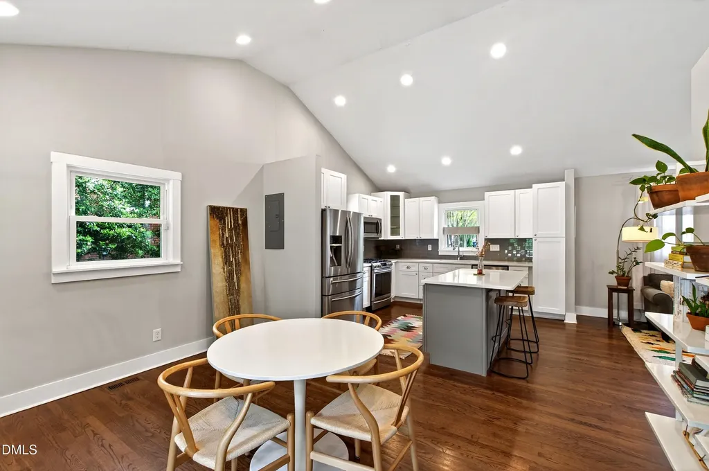 705 Chatham Lane Raleigh NC 27610