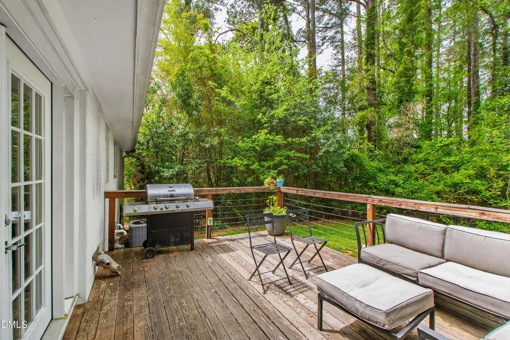 705 Chatham Lane Raleigh NC 27610