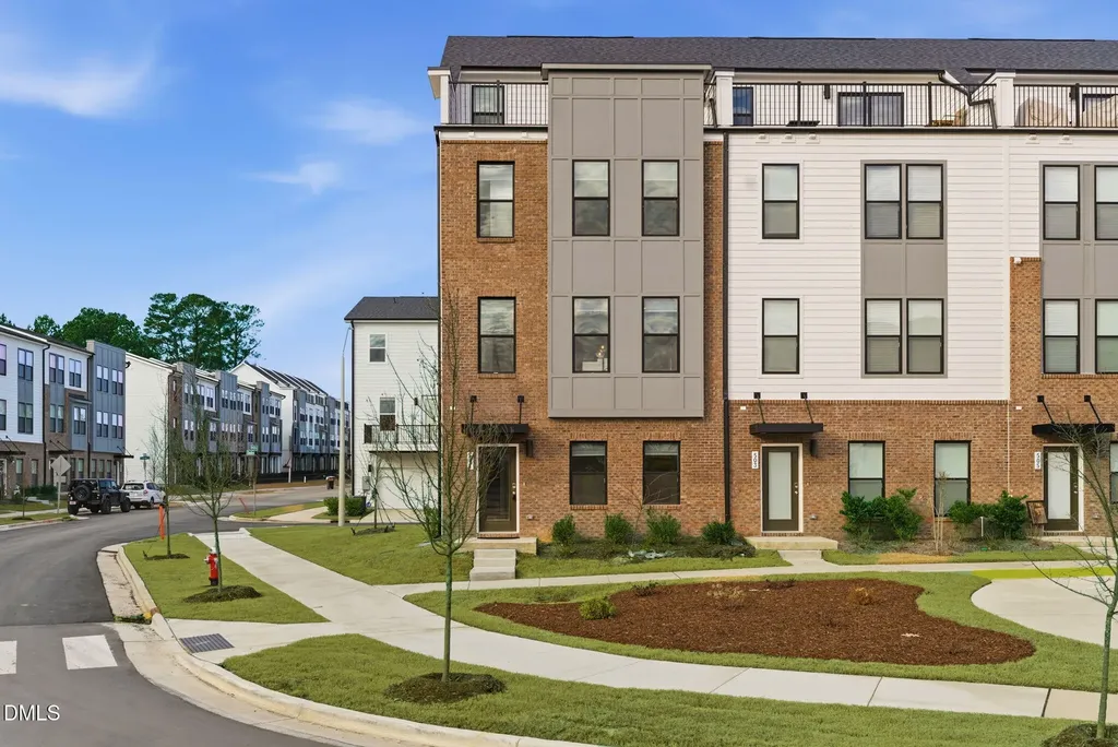 501 Hedrick Ridge Road Cary NC 27519