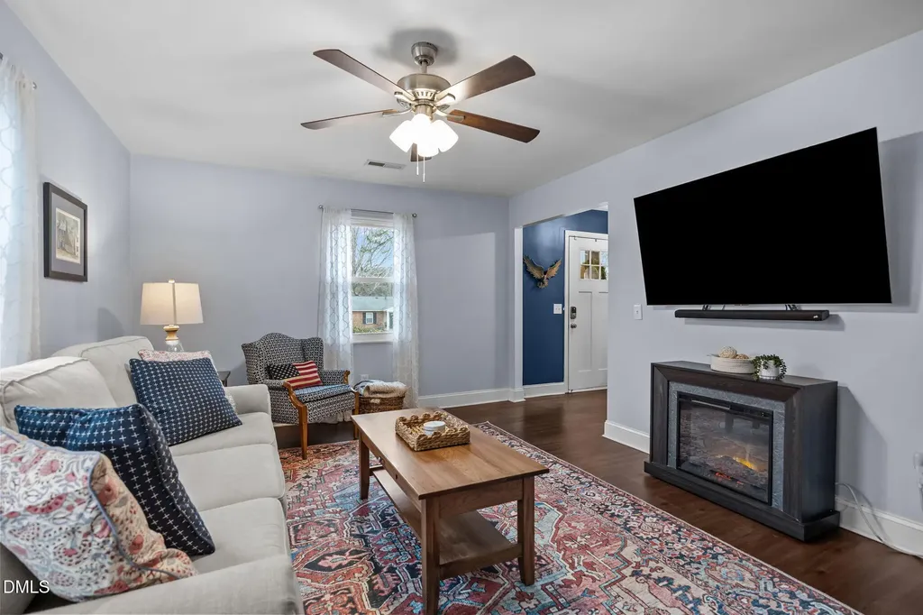 2708 Daytona Drive Raleigh NC 27610